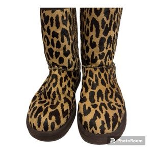 Ugg 100% Calf Hair Boot, Size 39 (size 8.5)